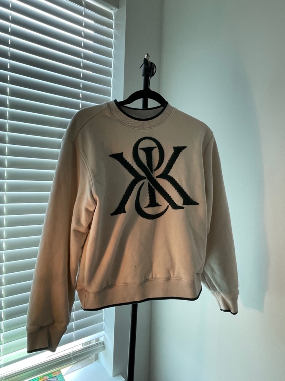 Kith Beige Sweatshirt with Dark Green Monogram Logo - Picture 2 of 14